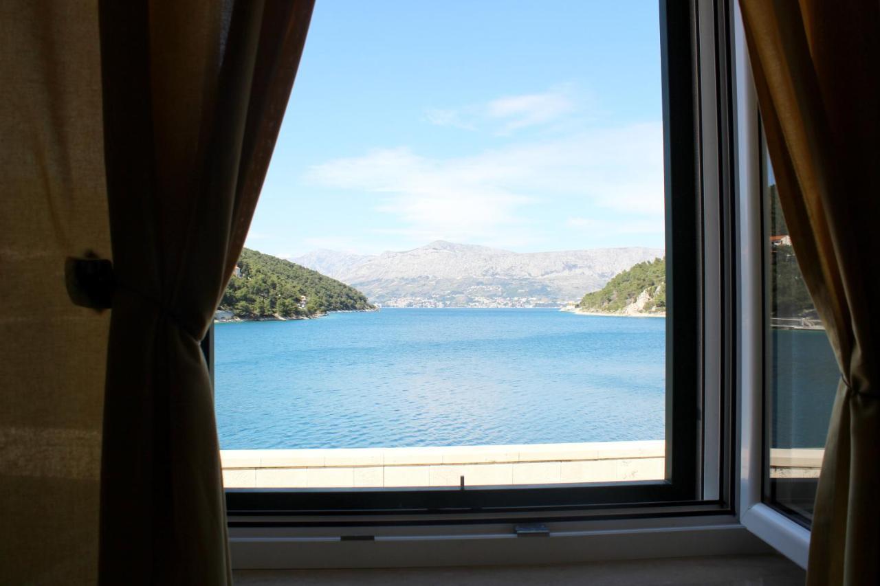 The View Apartment Pucisca Exterior photo