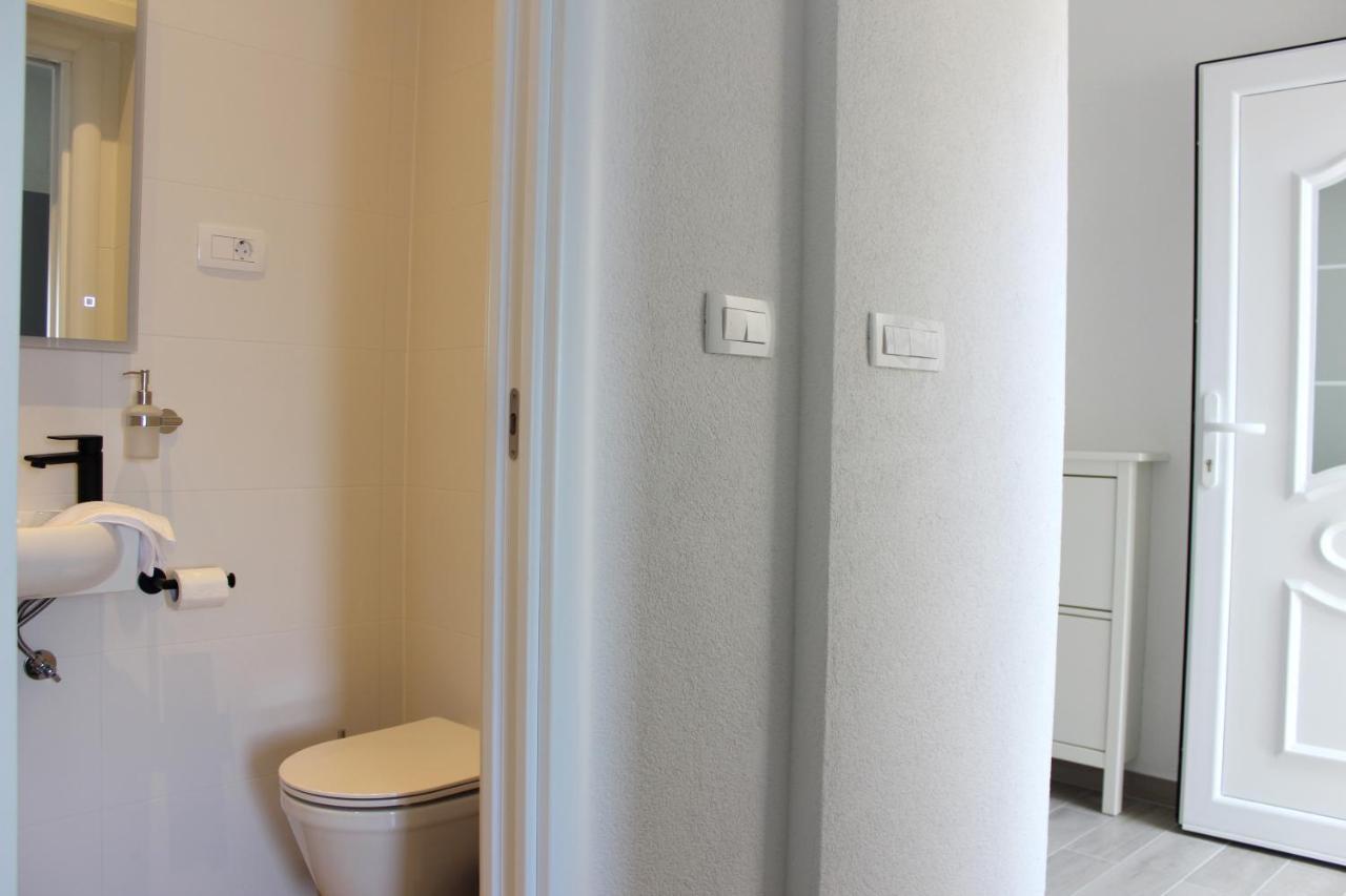 The View Apartment Pucisca Exterior photo